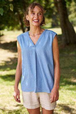 Tuscany Womens Chambray Sleeveless Shirt - Light Blue