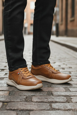 Hampton Mens Nubuck Leather Casual Trainers - Brown