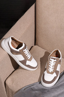 Trentham Mens Suede Leather Casual Trainers - White