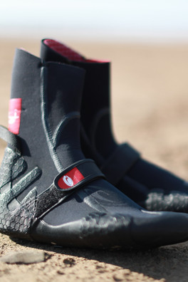 Pro Adult 6/5/4mm Wetsuit Boot - Black