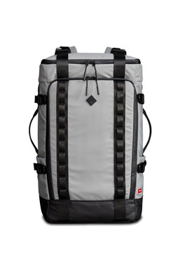 Travel / Adventure 42L Backpack - LUNAR GREY