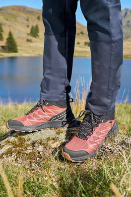 Alder Mens Waterproof Hiking Boot - Rust