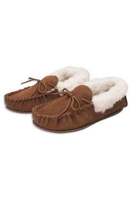 Womens Sheepskin Moccasin Slippers - Chestnut
