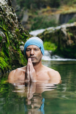 CAMPO Insulated Merino Wool Blend Beanie - Azure/Bugatti/Coral Blaze