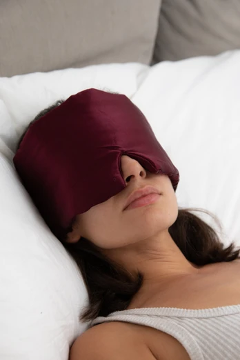 Luxury Unisex Silk Blackout Sleep Eye Mask - Burgundy Berry