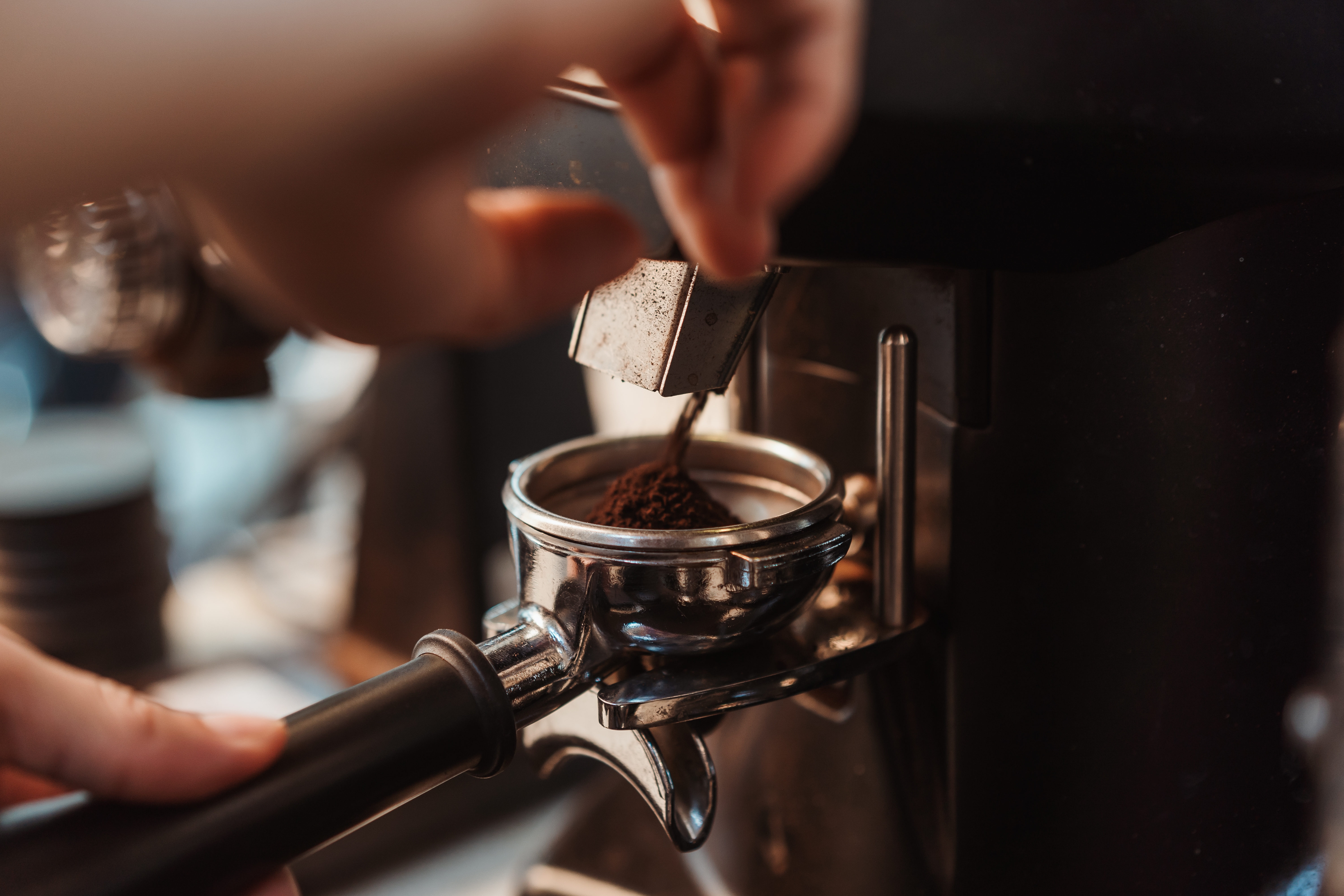 How to Choose the Right Coffee Grinder: Expert Tips