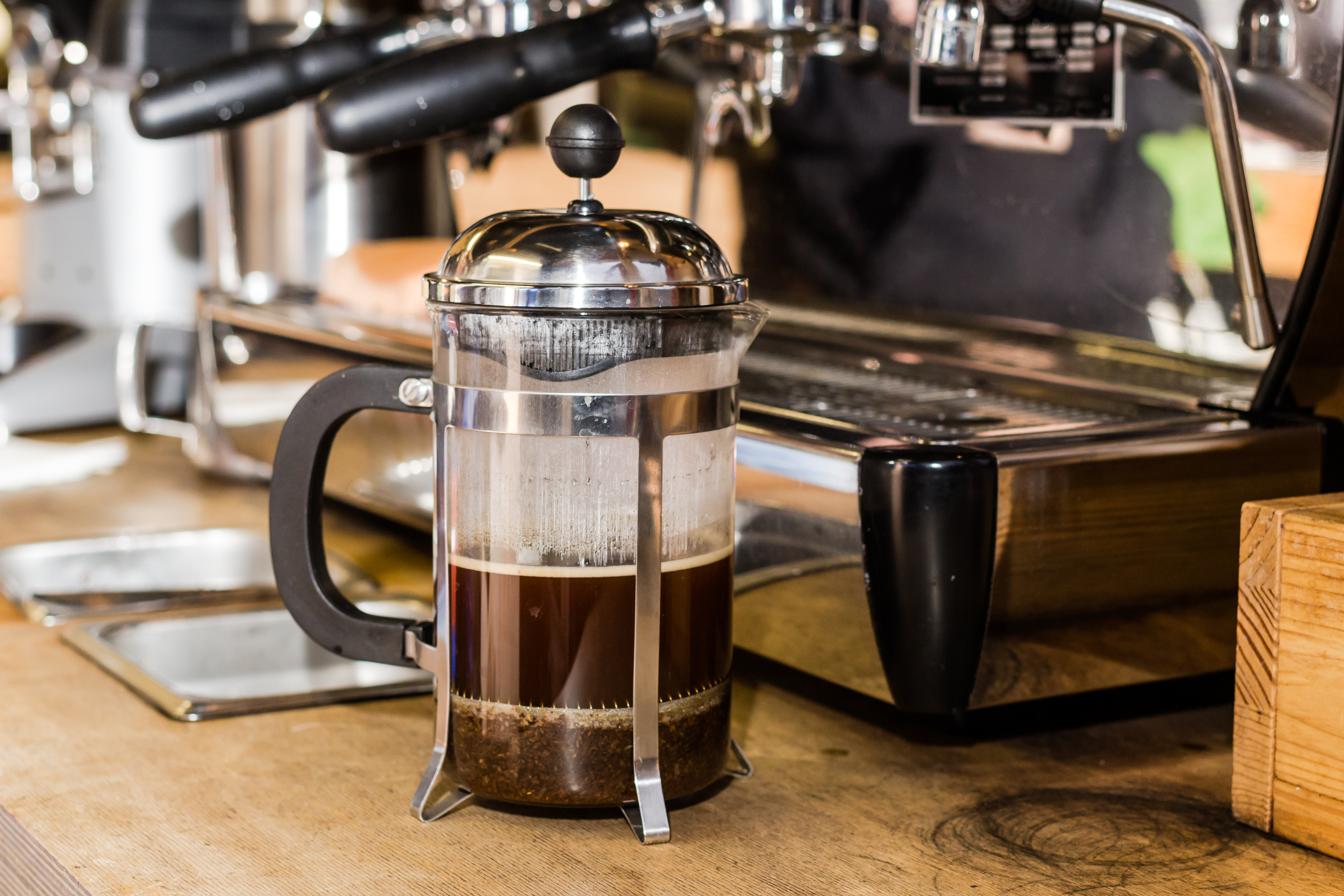 How to Manual Brew Coffee using a French Press - The Cafetiere