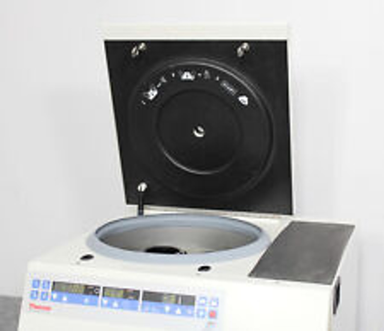 Thermo Scientific Sorvall RT1 Refrigerated Benchtop Centrifuge W Rotor Buckets