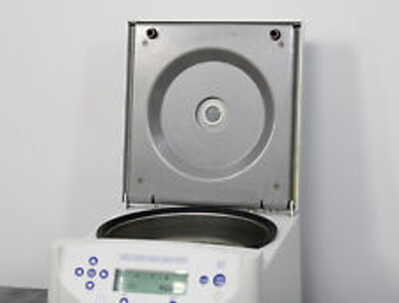 Eppendorf 5430 High-speed Benchtop Microcentrifuge 5427