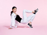 Vionic Giselle Women's Comfort Sneaker - Giselle Lifestyle Black White