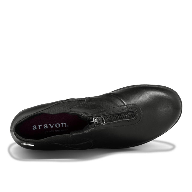 aravon waterproof bootie