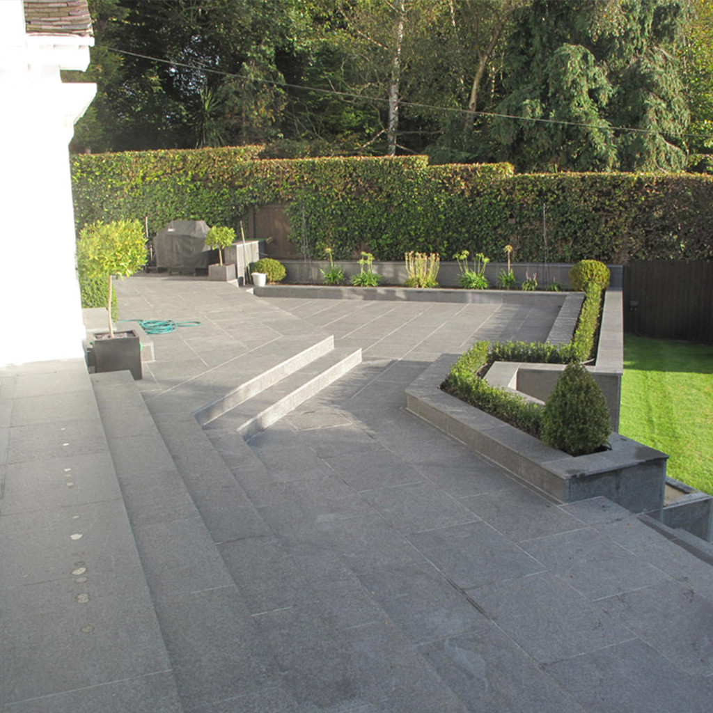 Black Basalt Paving in situ3