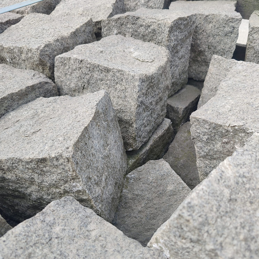 Large Silver Grey Granite Cropped Setts