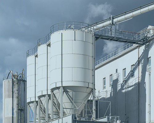Inventory in Resin & Cement Silos