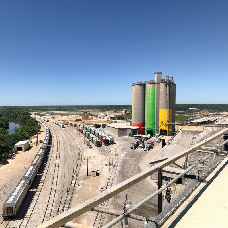 Cement operations can ensure sufficient concrete inventory and optimize logistics with the use of CementView remote monitoring software