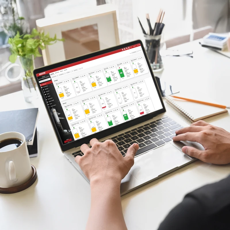 BinCloud user viewing bin levels remotely from a laptop