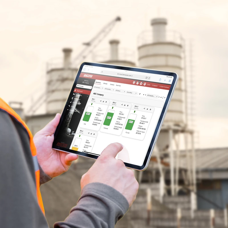 Worker views current mining inventory from a tablet using BinView® software