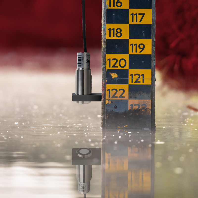 Ultrasonic sensors from BinMaster are an ideal choice in short-to-medium range liquid level monitoring applications