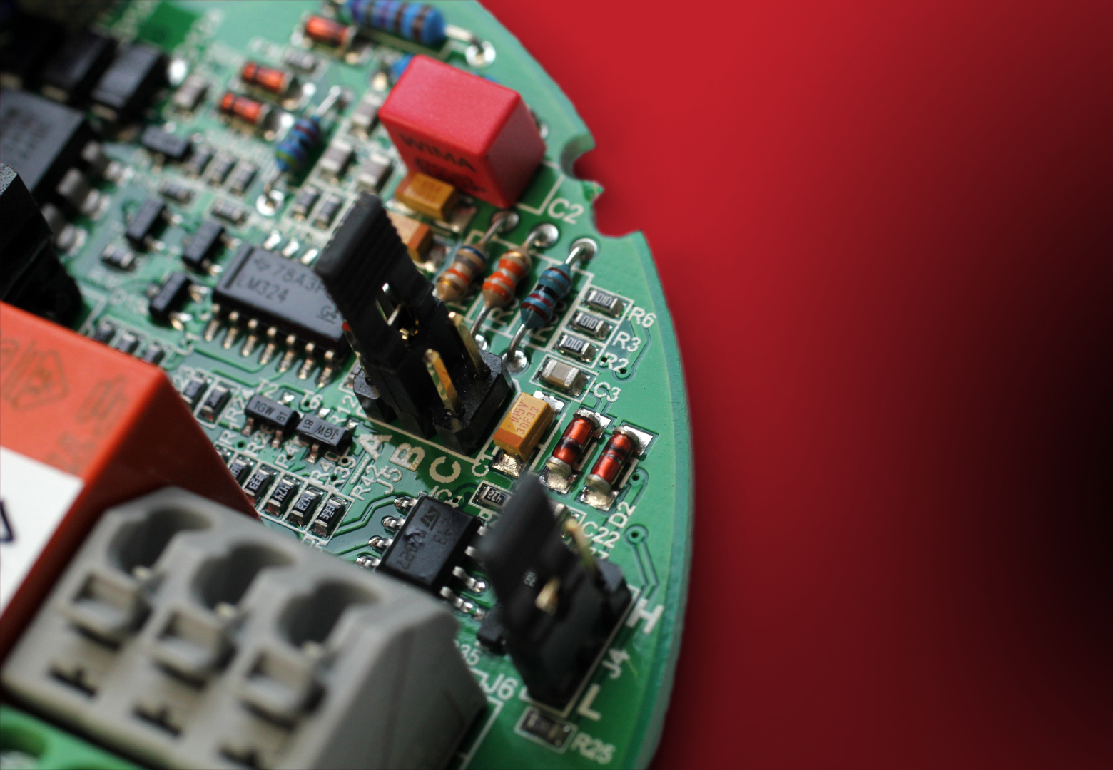 VRX level sensors include adjustable sensitivity settings for detection of  lightweight bulk materials
