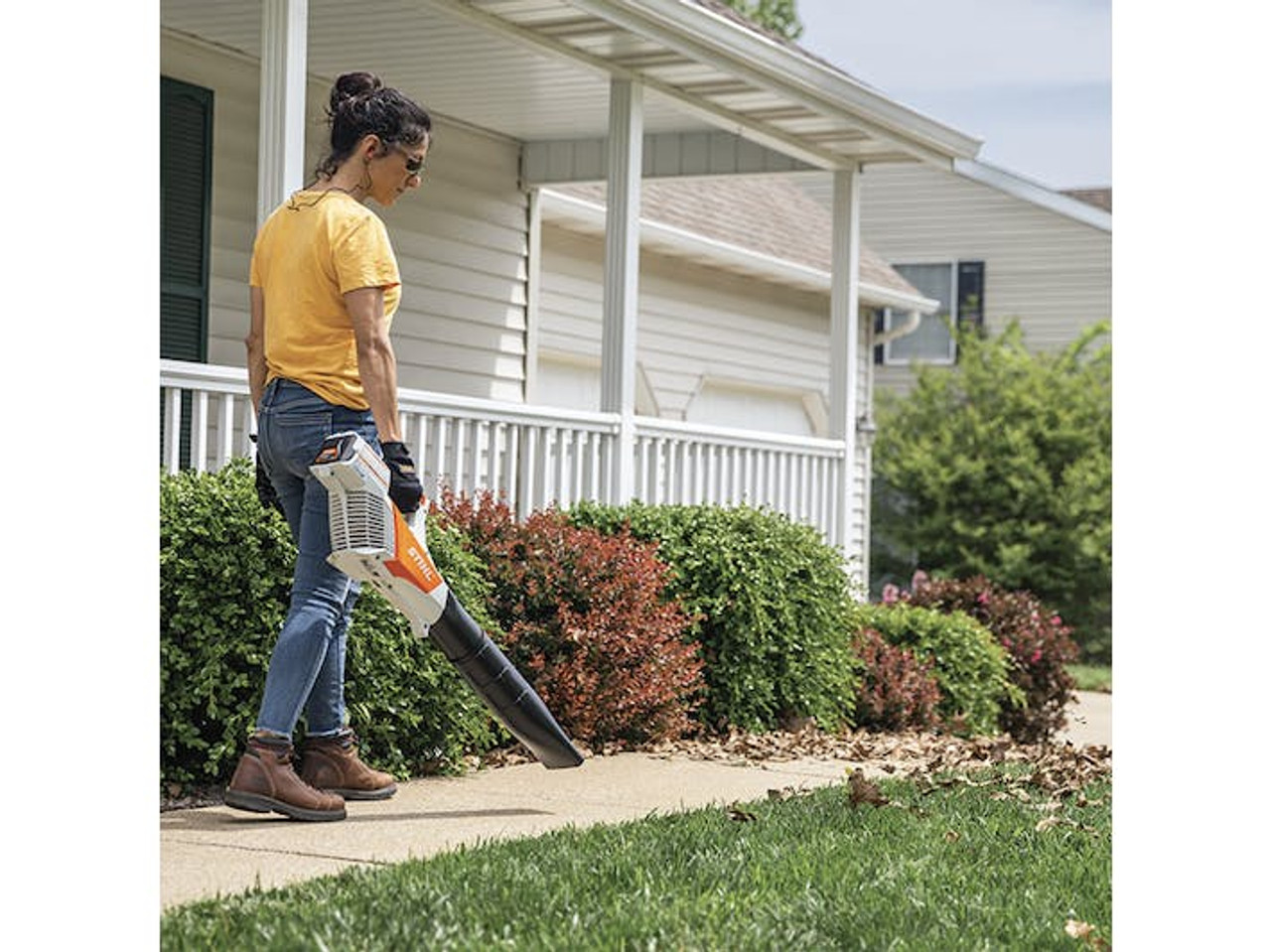 STIHL BLOWER BGA 57 - W/O BATTERY AND CHARGER