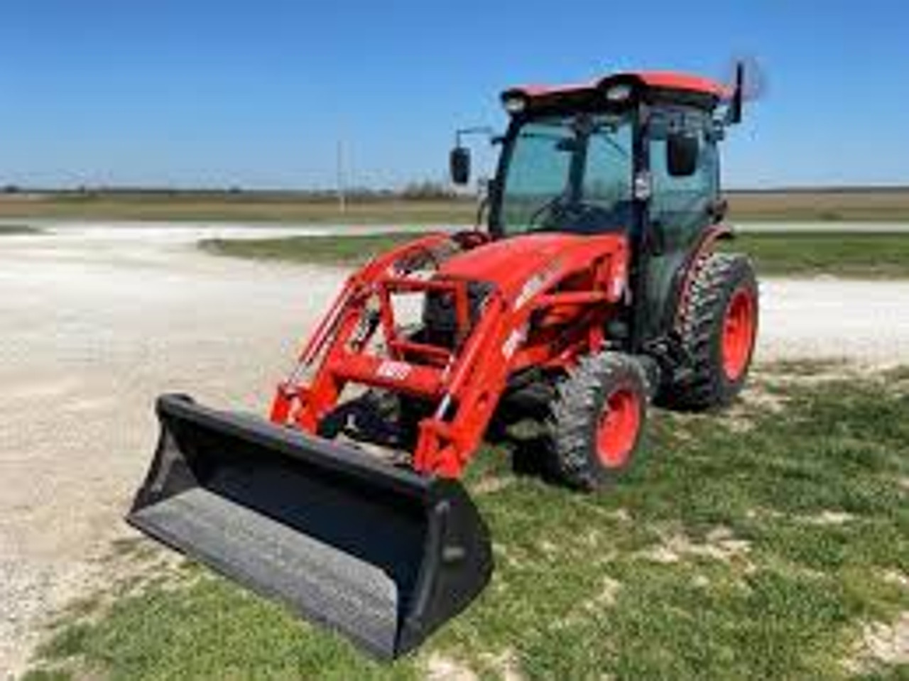 DK6020SE HST W/ROPS BASE TRACT - DK6020SEHB package std