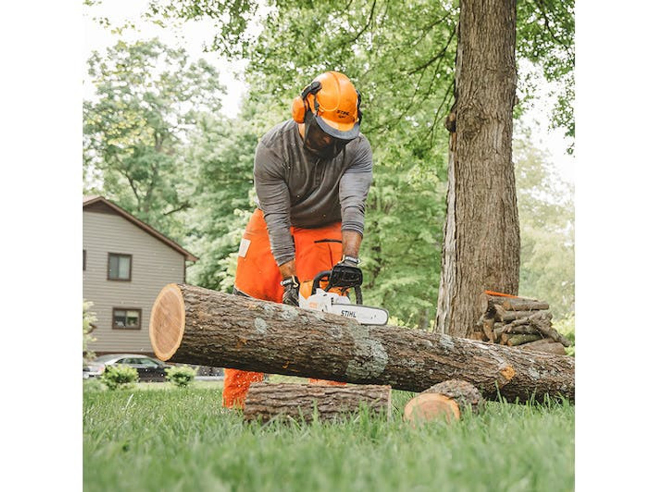 STIHL CHAINSAW MSA 220 C-B W/ 16" BAR - W/O BATTERY & CHARGER STIHL CHAINSAW MSA 220 C-B W/ 16" BAR - W/O BATTERY & CHARGER