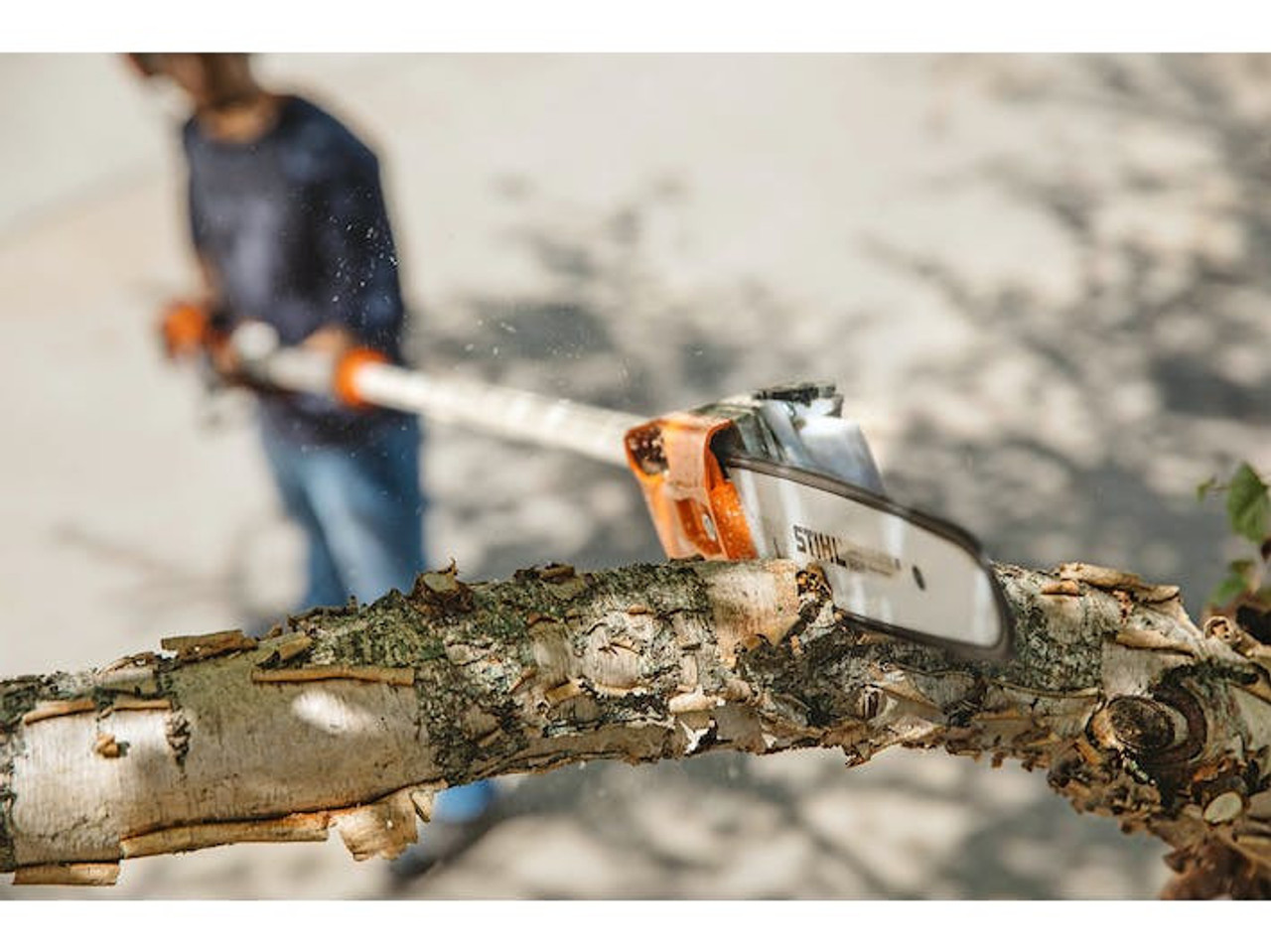 Stihl HTA 135 - LI-ION EXTEND. POLE PRUNER P.H. W/ONBOARD BATT. SLOT/10"B&C INCL