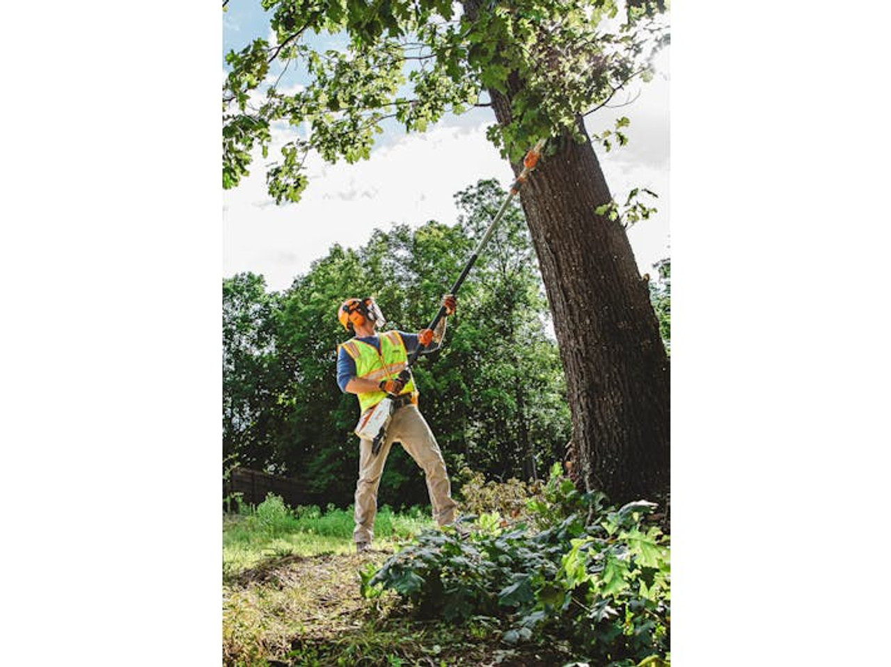 Stihl HTA 135 - LI-ION EXTEND. POLE PRUNER P.H. W/ONBOARD BATT. SLOT/10"B&C INCL