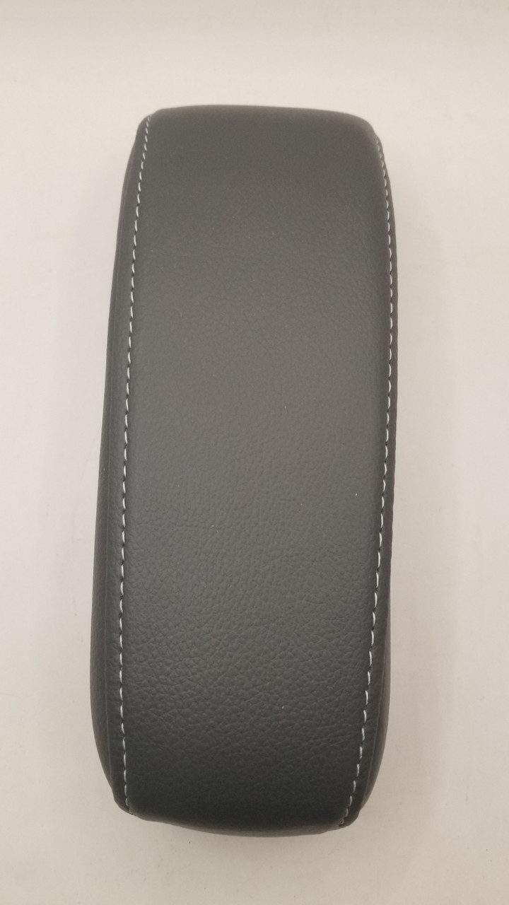 Gravely 21559700 - LH Armrest Pad
