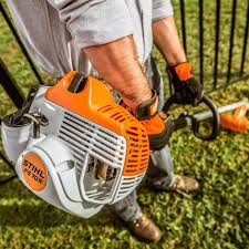Professional Stihl FC 70 edger with ergonomic loop handle