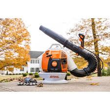 Stihl BR 800 X professional backpack blower with ergonomic harness