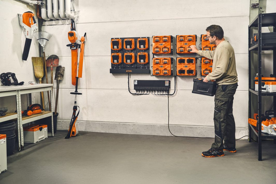 Stihl AL 301-4 - Multi-Battery Charger