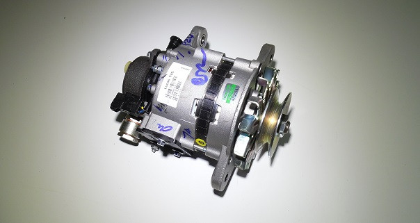 Mahindra 006004373F1 Alternator