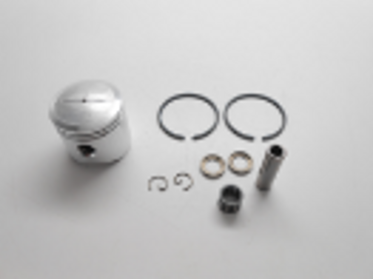 Echo P021004740 Piston Kit