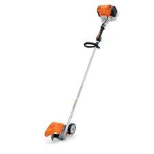 Stihl FB 131 bed redefiner creating sharp mulch bed edges