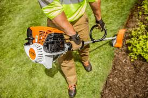 Professional Stihl FB 131 landscaper tool with ergonomic loop handle