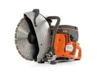 The Husqvarna K 770 is a powerful all-round power cutter with features that make it one of the best power cutters on the market. Equipped with semi-automatic SmartTension™ system allows for optimal power transmission, minimum wear and maximum belt life. The light weight, outstanding power-to-weight ratio, the reliable start and exceptionally low vibrations mean less strain and maximised productivity. Suitable for road work and easy to cut in a straight or curved track or close to sidewalk when used with KV7 trolley.
