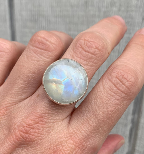 Elegant Large Round Flashy White Moonstone Sterling Silver Ring Size 8