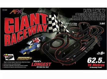 AFX Giant Raceway HO scale slot car set box 22020 AFX Giant Raceway HO scale slot car set box 22020