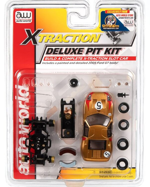Auto World X-Traction deluxe pit kit with 2005 Ford GT gold body