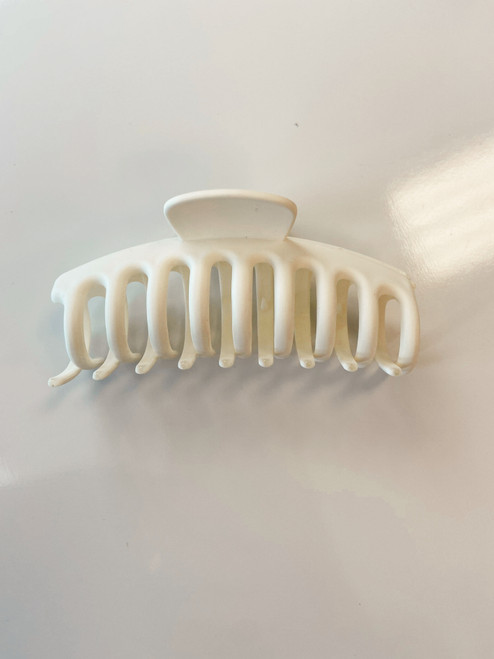 Matte Hair Claw *Ivory*