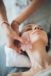 What is Gua Sha? Treat “Maskne” with our new favorite facial tool!
