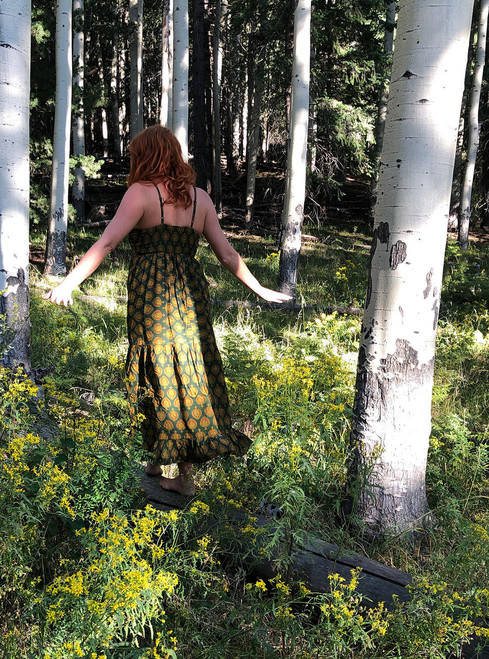 Indie Ella BROOKE Printed Cotton V Neck Maxi Dress with Pockets in Evergreen  Indie Ella BROOKE Printed Cotton V Neck Maxi Dress with Pockets in Evergreen