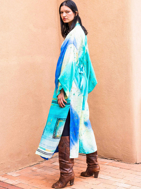 YOKO Japanese Style Boho Kimono Duster Silk Robe in Akiu Waterfall (OneSize)   YOKO Japanese Style Boho Kimono Duster Silk Robe in Akiu Waterfall (OneSize)