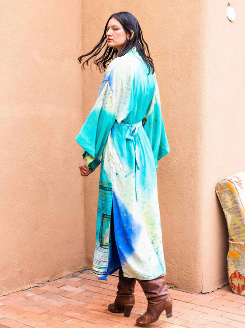 YOKO Japanese Style Boho Kimono Duster Silk Robe in Akiu Waterfall (OneSize)   YOKO Japanese Style Boho Kimono Duster Silk Robe in Akiu Waterfall (OneSize)