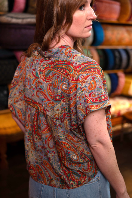 INDRA Boho Chic Printed Silk Crop Top in Vibrant Paisley (One Size) INDRA Boho Chic Printed Silk Crop Top in Vibrant Paisley (One Size)