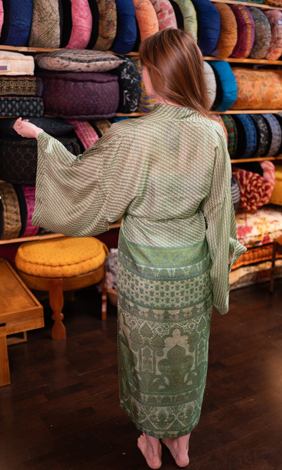 YOKO Boho Kimono Japanese Duster Silk Robe in Light Green (ONE SIZE) YOKO Boho Kimono Japanese Duster Silk Robe in Light Green (ONE SIZE)