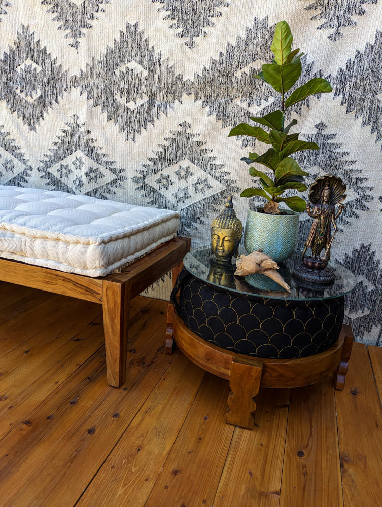 How to Make a French Mattress Cushion  Brimfield Flea Market Boho Thrift  Flip 