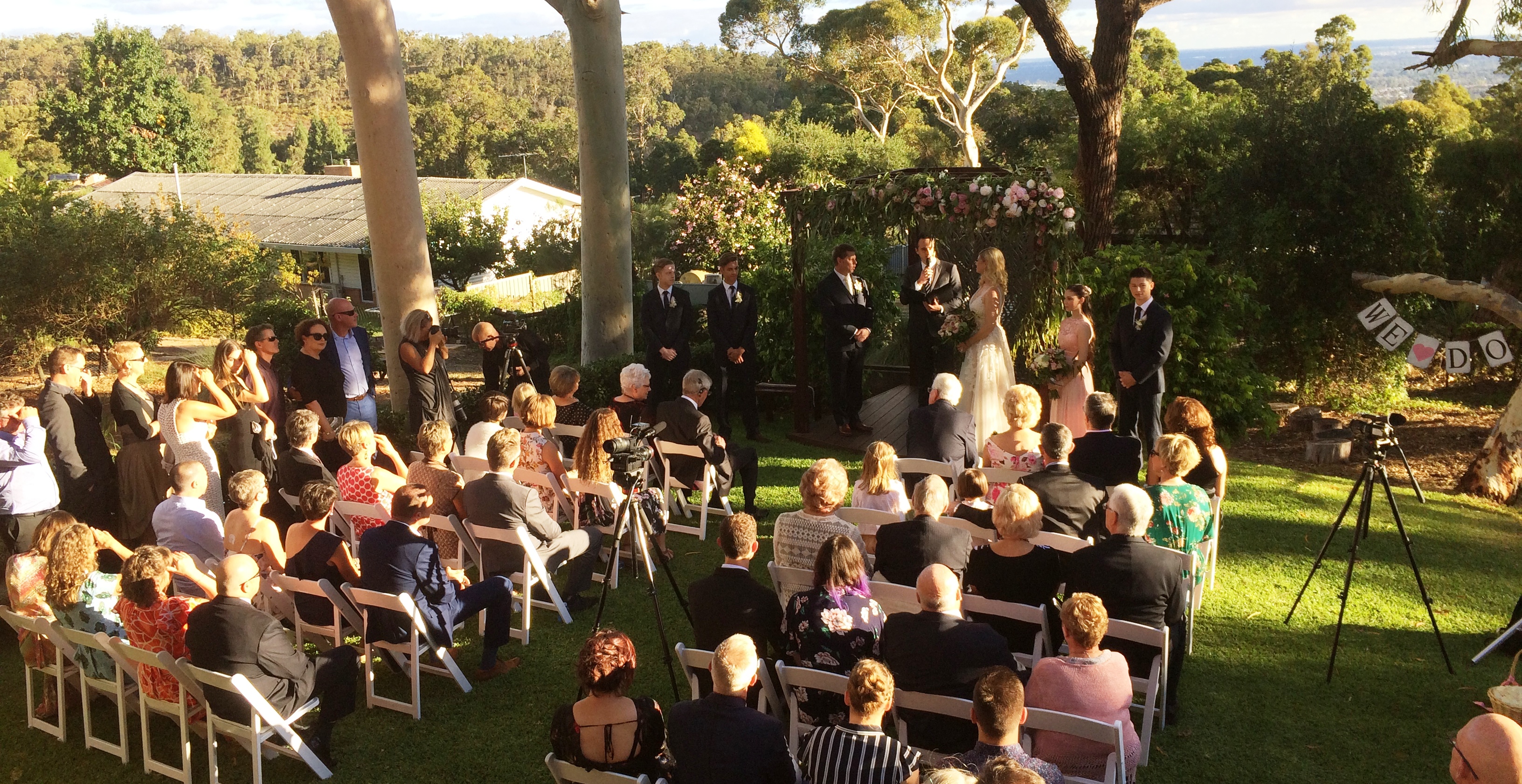 bride-groom-with-guests-for-ceremony.jpg