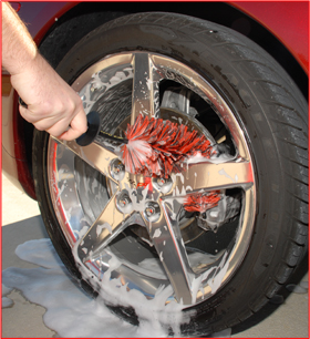 The Speed Master's bristles flatten against the stem, allowing it to clean between the wheel and brake caliper!